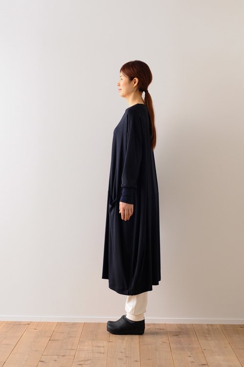 wool knit c&s cocoon one-piece / navy - atelier naruse | Online store