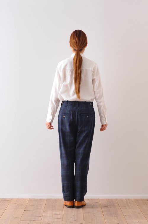 今期 夏物 アトリエナルセateliernaruse ブラウス 半袖 コットンリネンVネックブラウス | atelier naruse