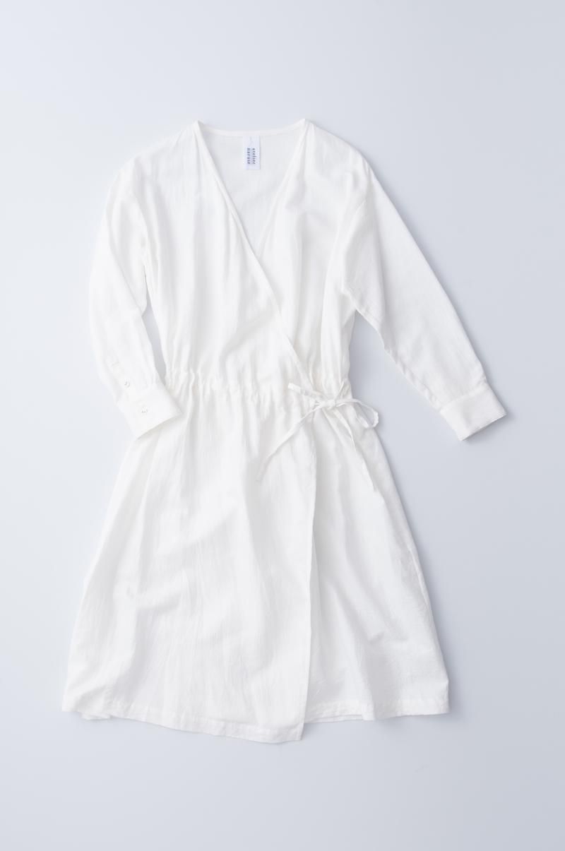 light double gauze kashukuru one-piece / white - atelier naruse ...