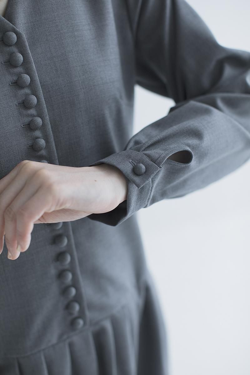 kurumi button formal one-piece / gray - atelier naruse kurumi button formal one-piece / gray - atelier naruse