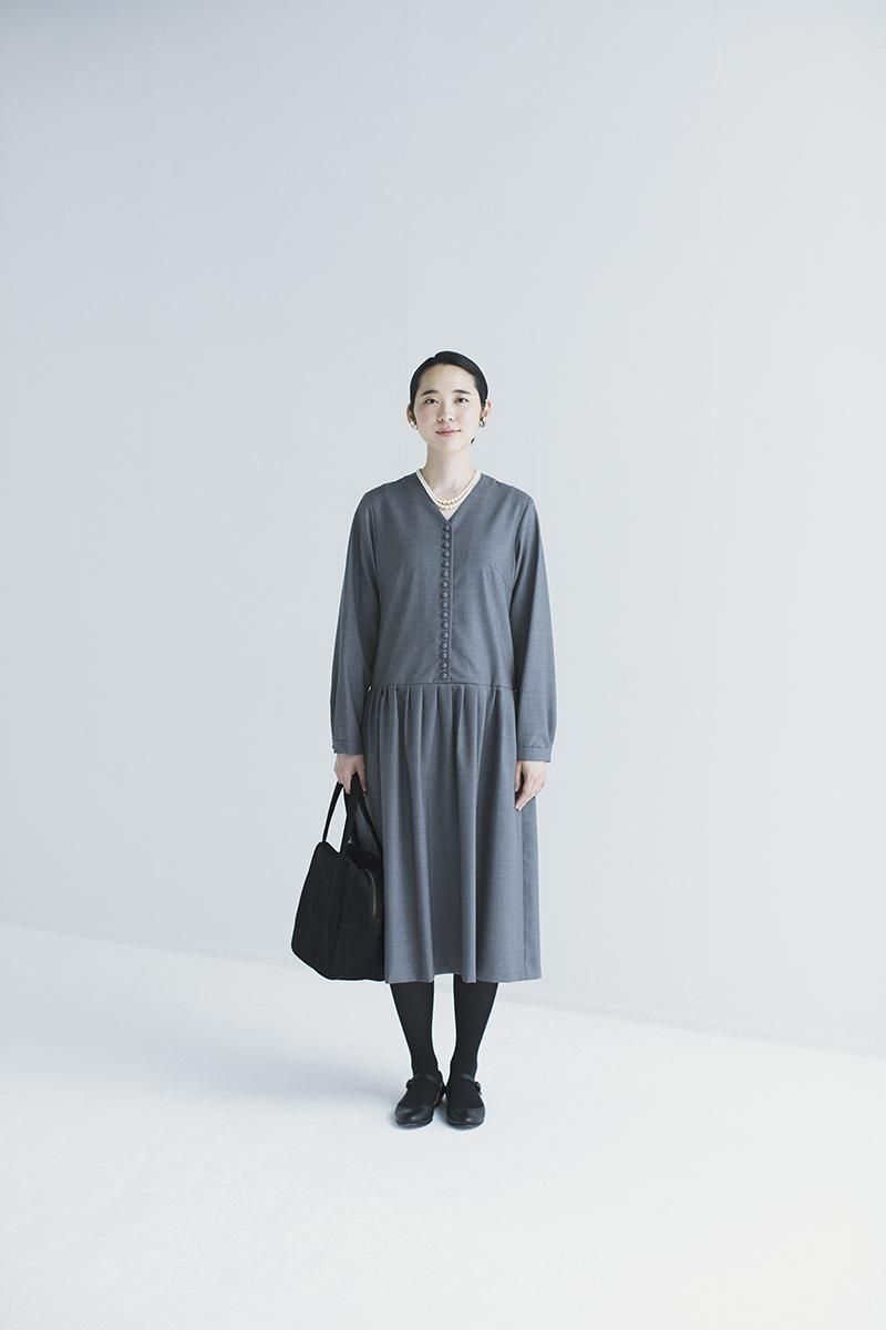 kurumi button formal one-piece / gray - atelier naruse kurumi button formal one-piece / gray - atelier naruse
