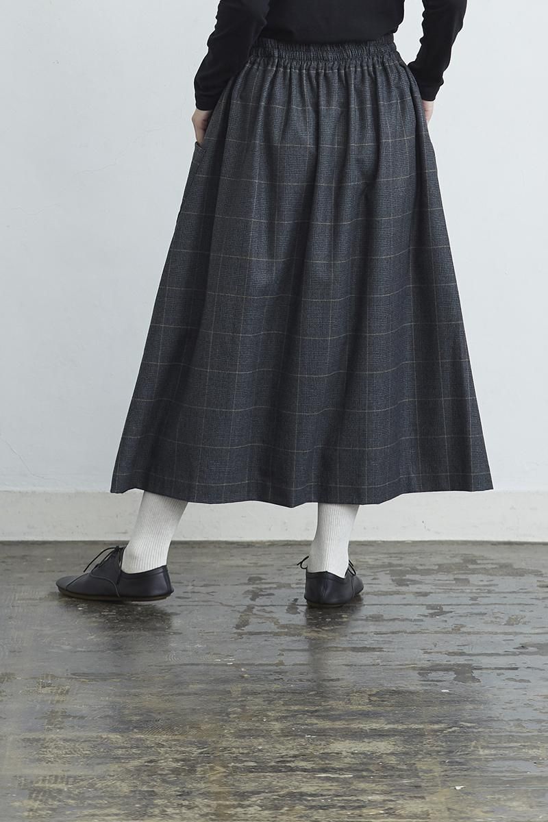 atelier naruse/ wool gather skirt  グレーロングスカート