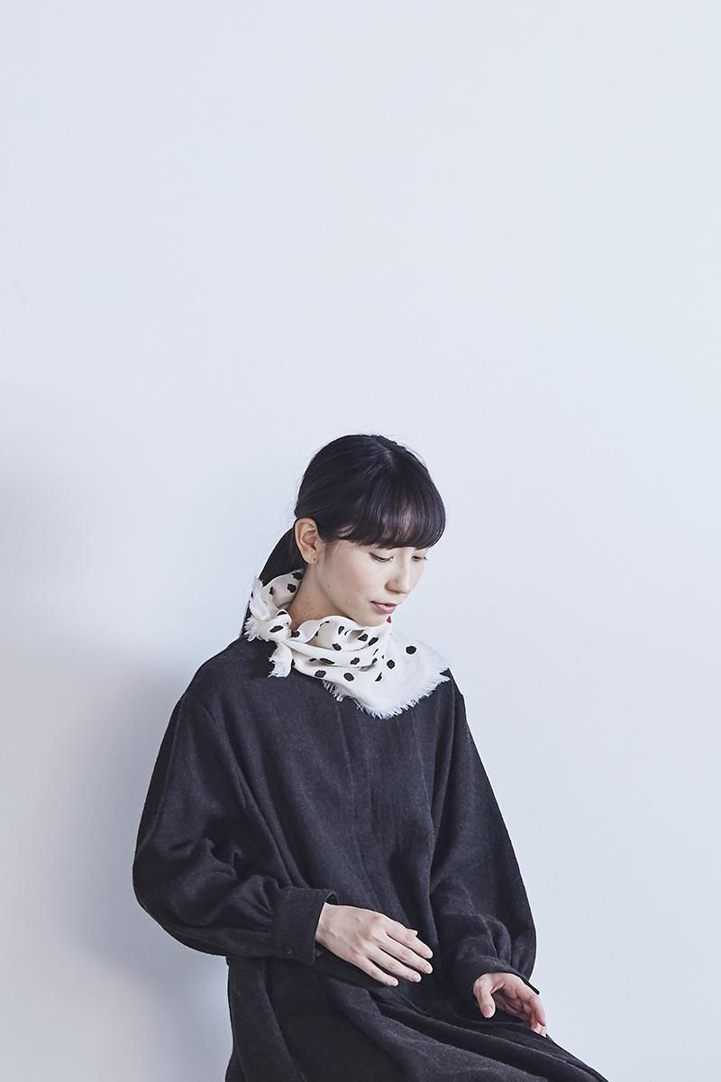 wool ~dot~ scarf - atelier naruse|Online store|the an wool ~dot~ scarf - atelier naruse|Online store|the an