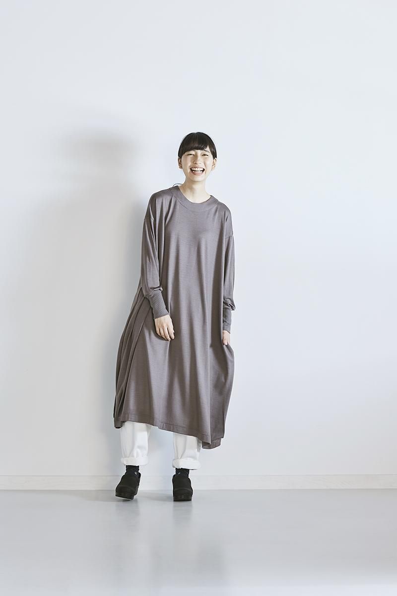 【美品】atelier naruse　ウールニット　ワンピース　サイズF 美品】atelier naruse ウールニット ワンピース サイズF - メルカリ