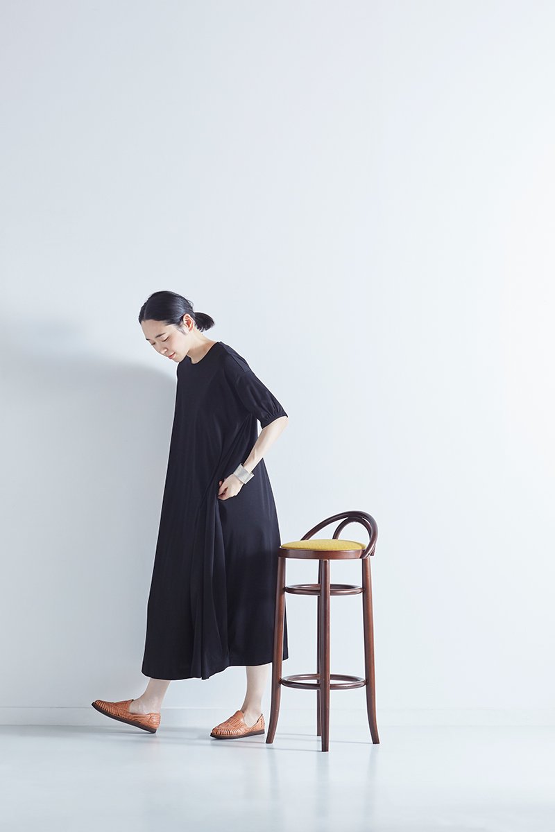 cotton c&s cocoon one-piece / black - atelier naruse | Online store