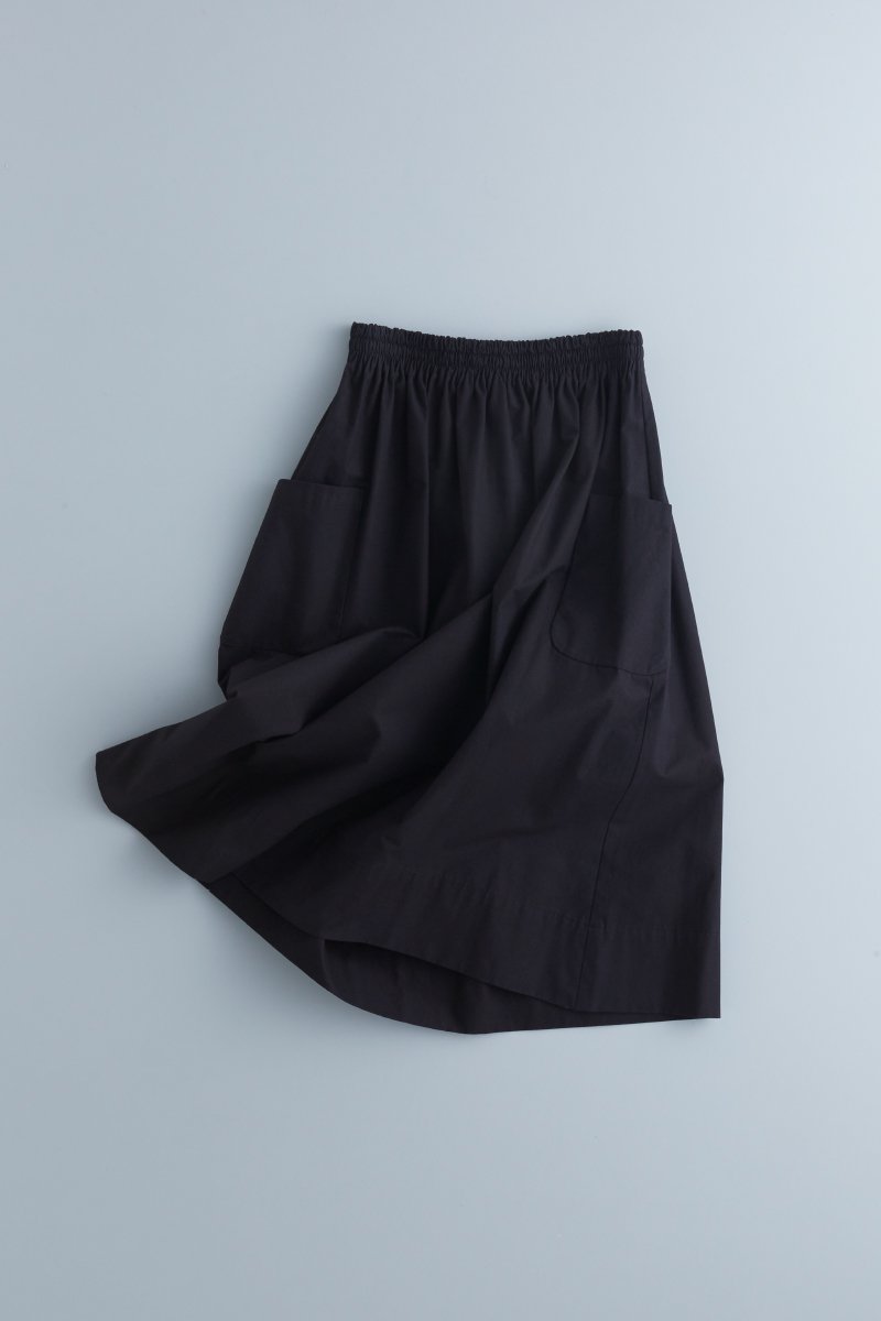 cotton patch pocket skirt / black