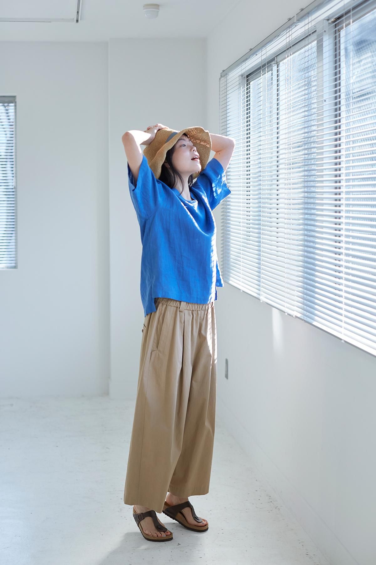 linen V-neck smock blouse - atelier naruse｜Online store｜the an