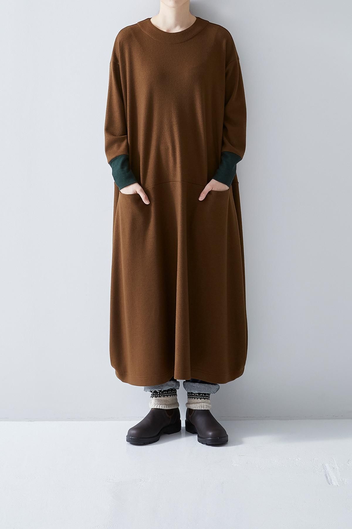 新品未使用atelier naruse スムースウールコクーンワンピース smooth wool cocoon one-piece - atelier naruse｜Online store