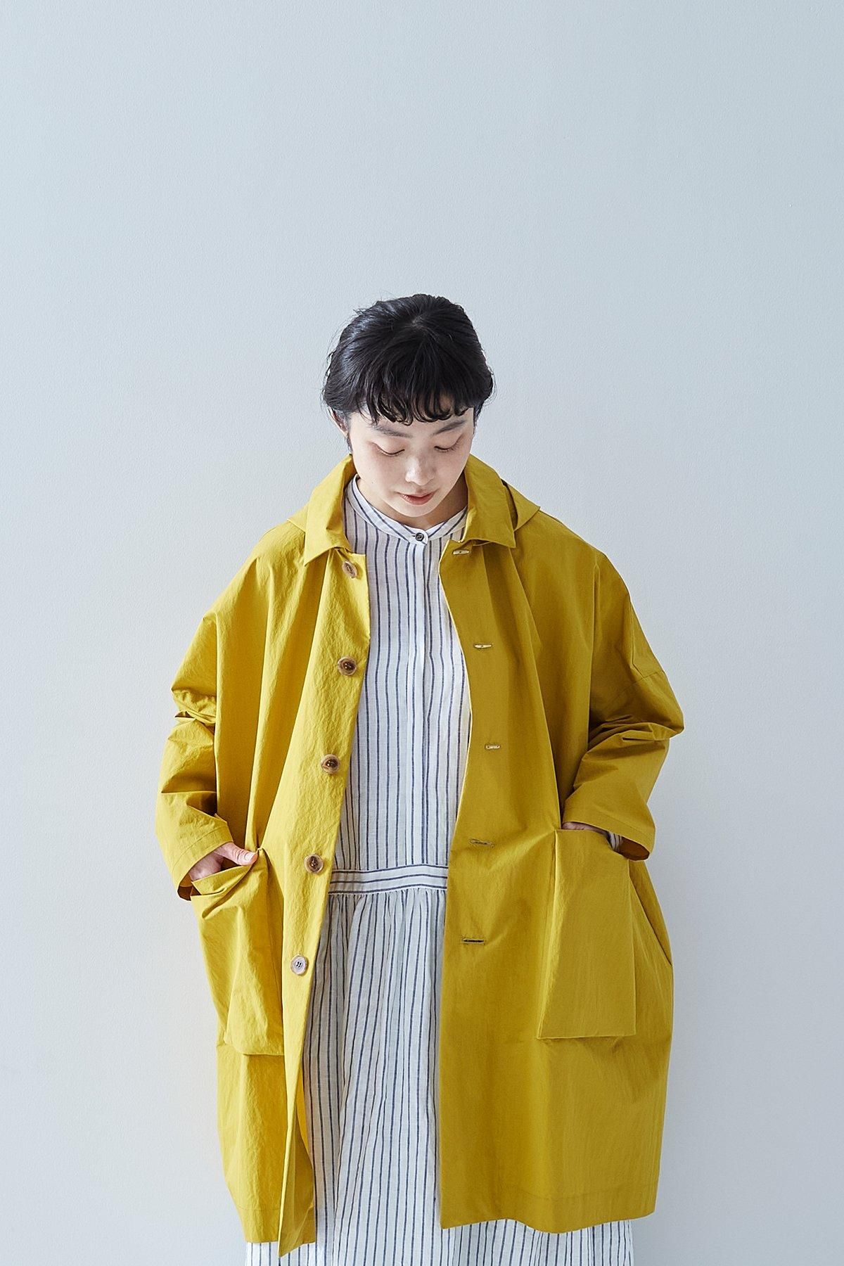 cotton nylon taffeta hooded coat / mustard - atelier naruse