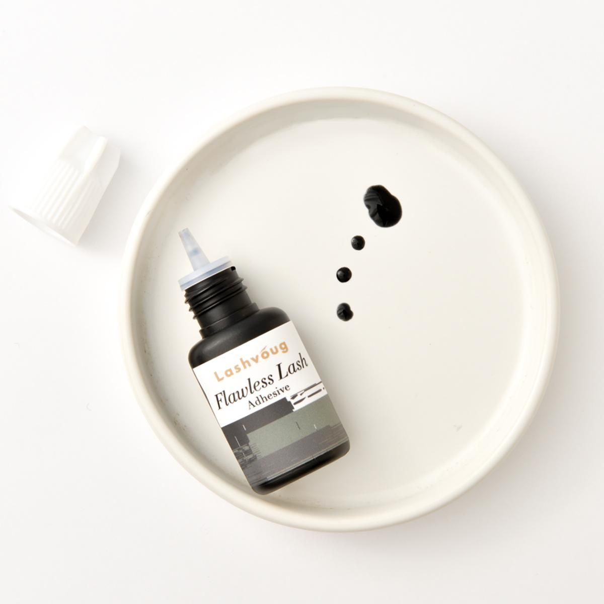Lashvoug最速乾 低刺激グルー Flawless Lash Adhesive フローレス ラッシュ アドヒーシブ ラッシュヴォーグ Lashvoug最速乾 低刺激グルー Flawless Lash Adhesive フローレス ラッシュ アドヒーシブ ラッシュヴォーグ