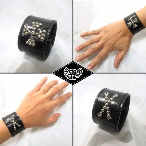 Studs Wide Bracelet - guretio ハンドメイド レザー シルバー Studs Wide Bracelet - guretio ハンドメイド レザー シルバー