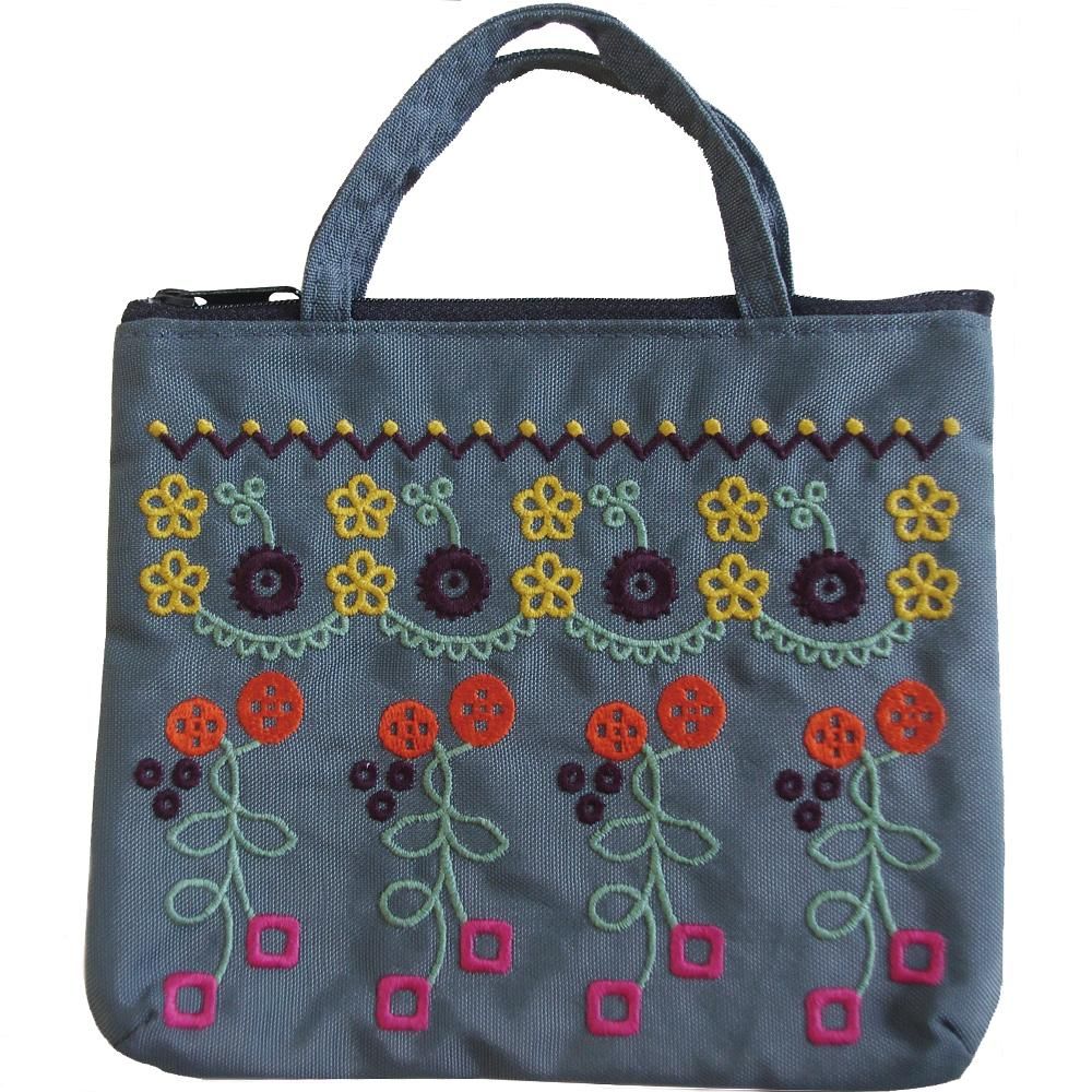 刺繍ポーチ 花の刺繍 - Atsuko Matano 公式オンラインショップ 刺繍ポーチ 花の刺繍 - Atsuko Matano 公式オンラインショップ