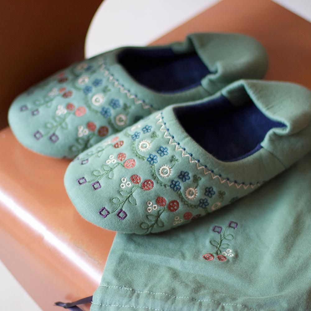 花の刺繍 スリッパ 巾着付き Atsuko Matano 公式オンラインショップ 花の刺繍 スリッパ 巾着付き Atsuko Matano 公式オンラインショップ