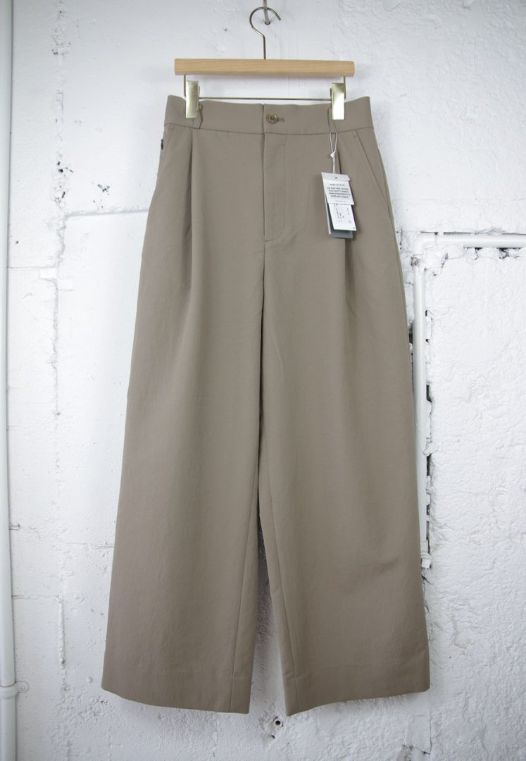 NANAMICA SUCF266 ALPHADRY WIDE PANTS [TAUPE]