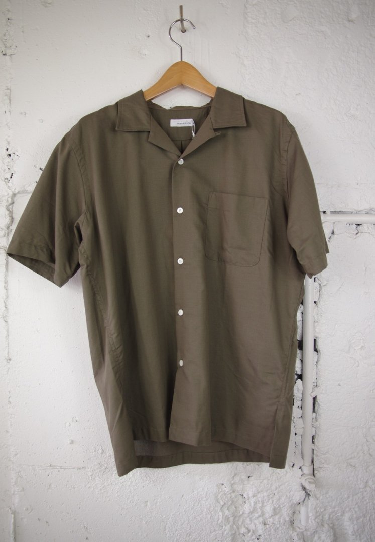 NANAMICA SUGS5410 OPEN COLLAR PANAMA S/S SHIRT [TAUPE]