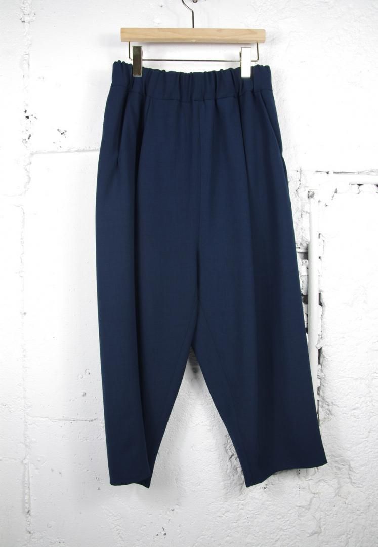 NO CONTROL AIR LE_NC0806PF スパンポリエステル・ドレープカルゼ サルエルパンツ　テーパードシルエット　9分丈　[NAVY]