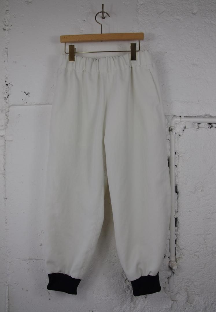 NO CONTROL AIR LE_NC0205PF マカロニポリエステル/タッサー  リブパンツテーパード[OFF WHITE]