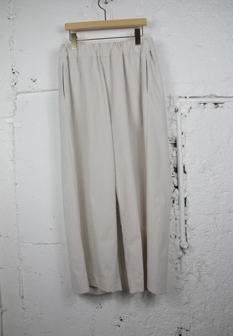 NO CONTROL AIR LE_NC0522PF ストレッチポリエステル・マットライタ－　ワイドパンツ　[ECRU]