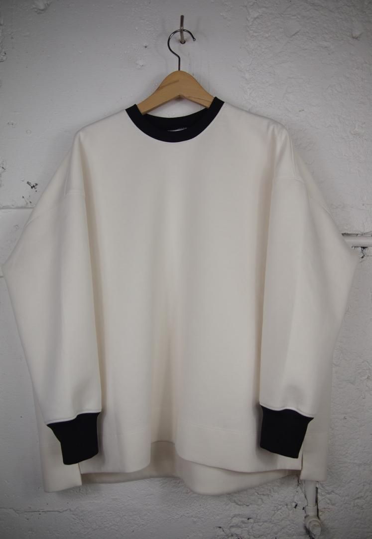 NO CONTROL AIR SN_NC2105TF スプタン|ポリエステル・スプリンギィ　ダンボールニット　クルーネック　プルオーバー　オーバーサイズ[CREAM]