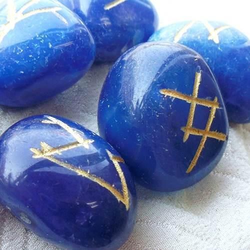 オニキスルーンストーン+オリジナルシルバールーンタリスマンセット オニキスルーンストーン+オリジナルシルバールーンタリスマンセット