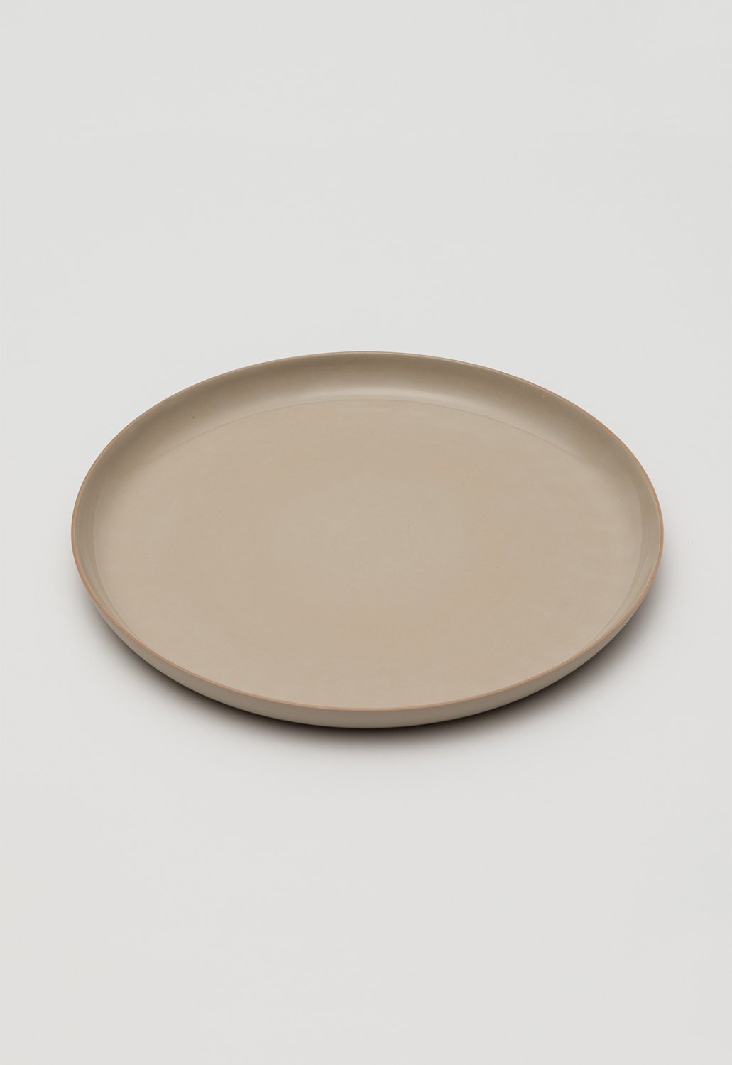 Kirstie van Noort Plate 250 -Gray Clay