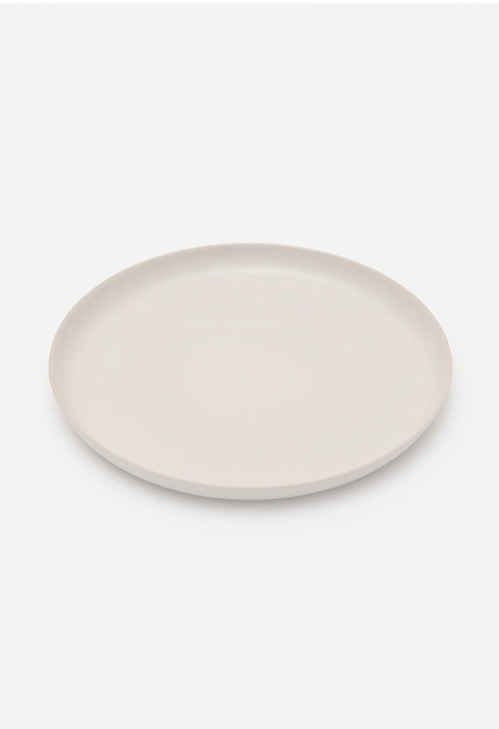 Kirstie van Noort Plate 250 -Gray Clay