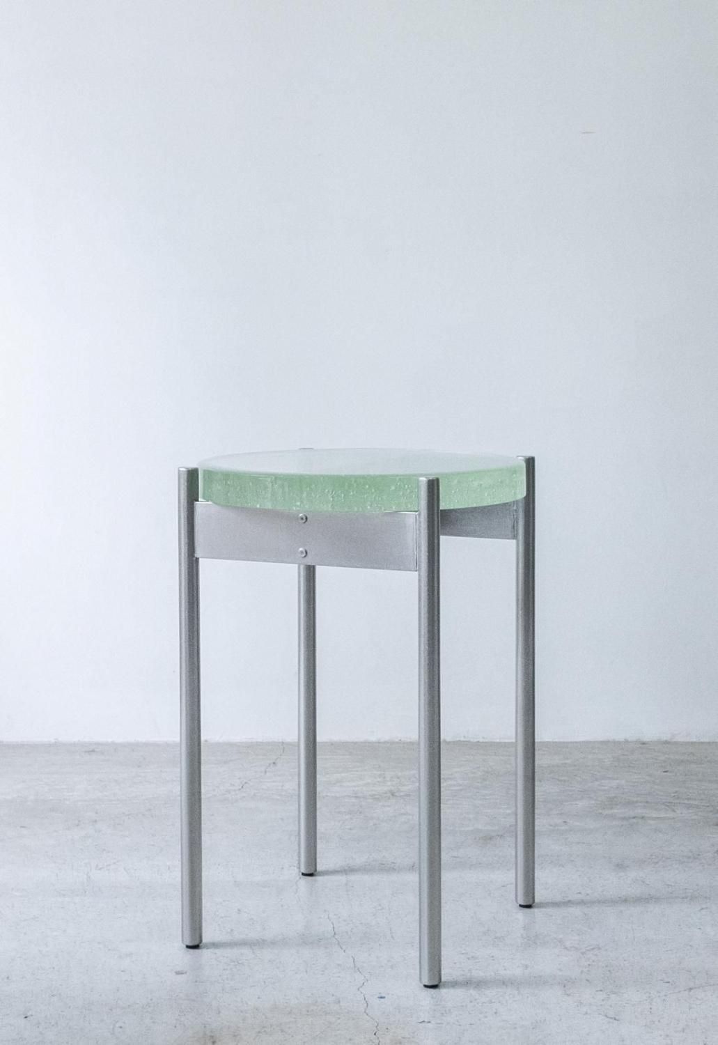 GLASS SIDE TABLE -light
