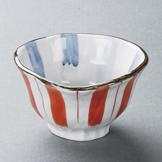 捻り丼４個・濃藍十草 軽量深皿４枚・花型 鉄信楽 深皿２枚・巻十草丼２個 捻り丼4個・濃藍十草 軽量深皿4枚・花型 鉄信楽 深皿2枚・巻