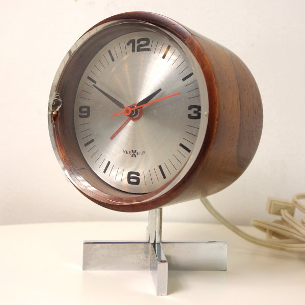 Table/Desk Clock　Model No.663
