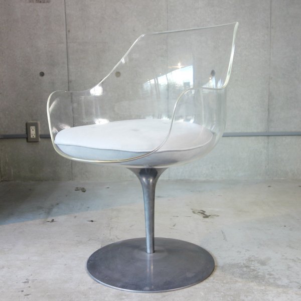 Champagne Chair (Swivel Base)