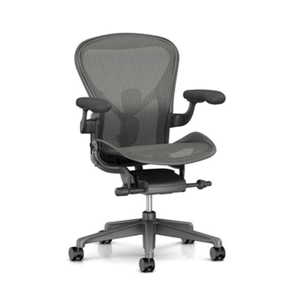 Aeron Chair Remastered Carbon Frame / Satin Carbon Base 