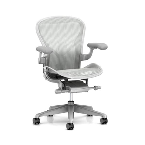 Aeron Chair Remastered  Mineral Frame / Dark Mineral Base<img class='new_mark_img2' src='https://img.shop-pro.jp/img/new/icons61.gif' style='border:none;display:inline;margin:0px;padding:0px;width:auto;' />