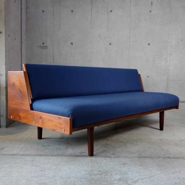 GE258 Daybed Sofa 