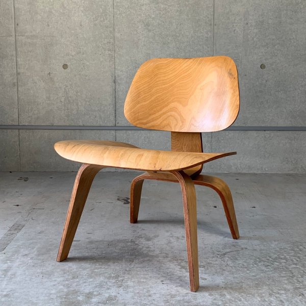 LCWLounge Chair Wood Legs