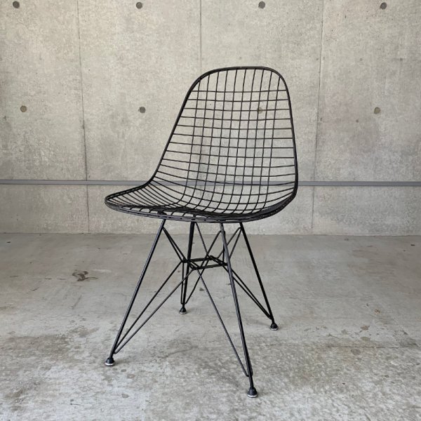 DKR / Eames Wire Chair with Eiffel Base
