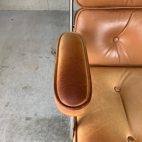 Executive Chair / Time Life Chair - MID-Century MODERN