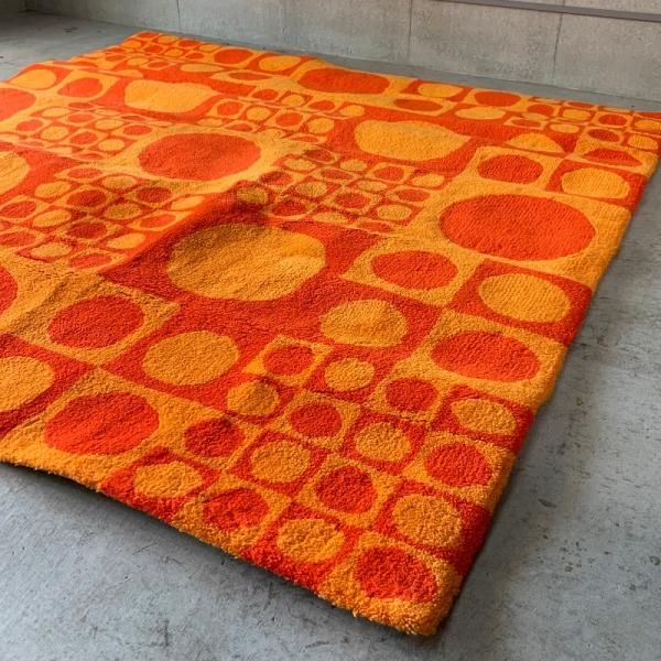 Geometri Carpet / Verner Panton - MID-Century MODERN Geometri Carpet / Verner Panton - MID-Century MODERN