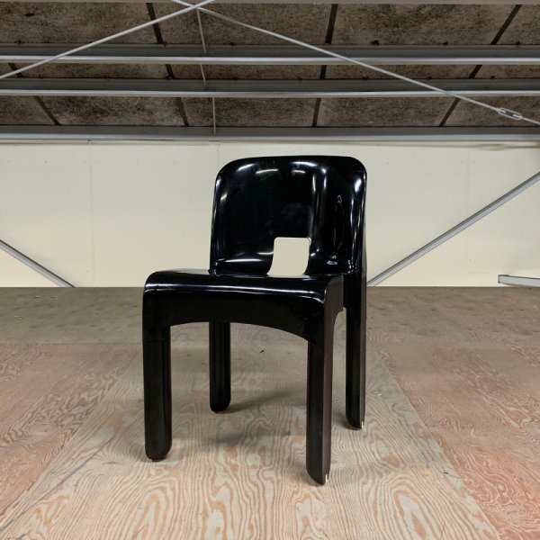 Universal Chair (Classical 4867 Chair)