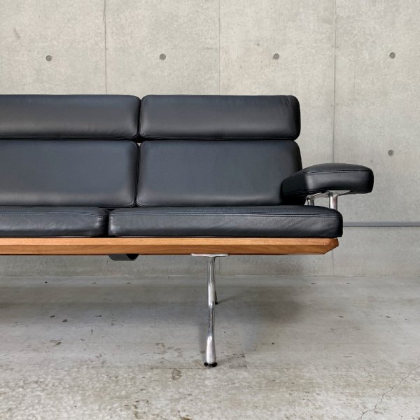 Eames Sofa 3P - MID-Century MODERN