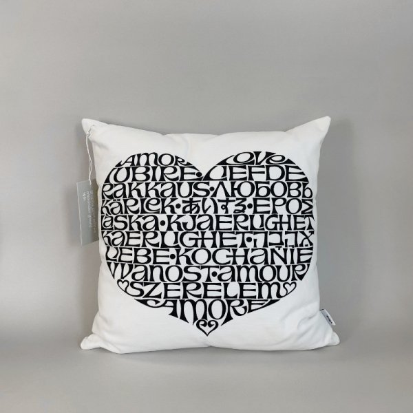 Graphic Print Pillows / International Love Heart