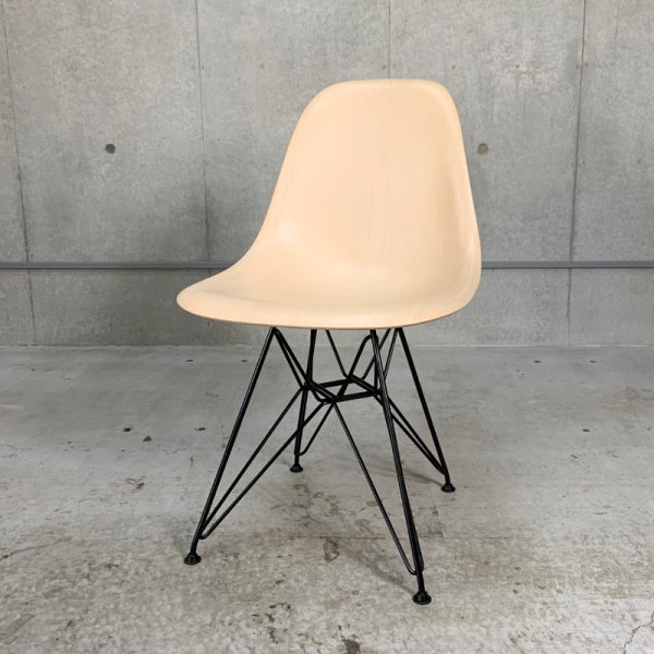 Eames Wood Shell Chair / Used