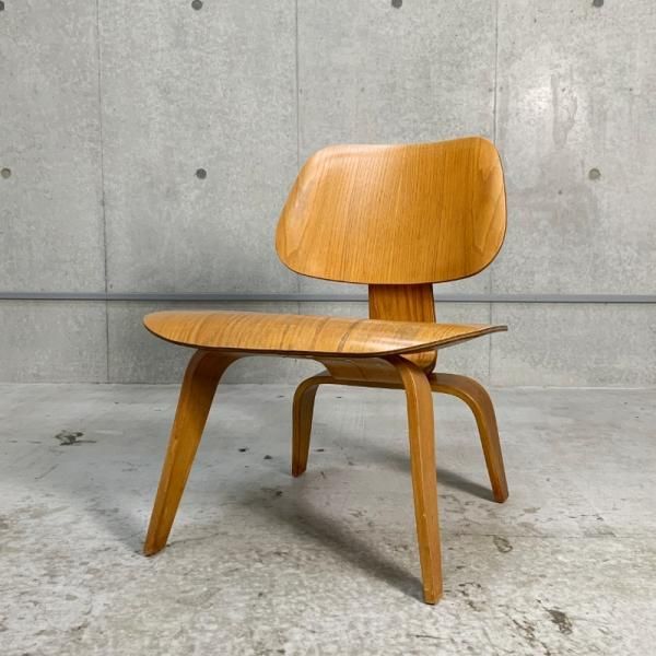 LCW(Lounge Chair Wood Legs)/ 1st Model - MID-Century MODERN LCW(Lounge Chair Wood Legs)/ 1st Model - MID-Century MODERN