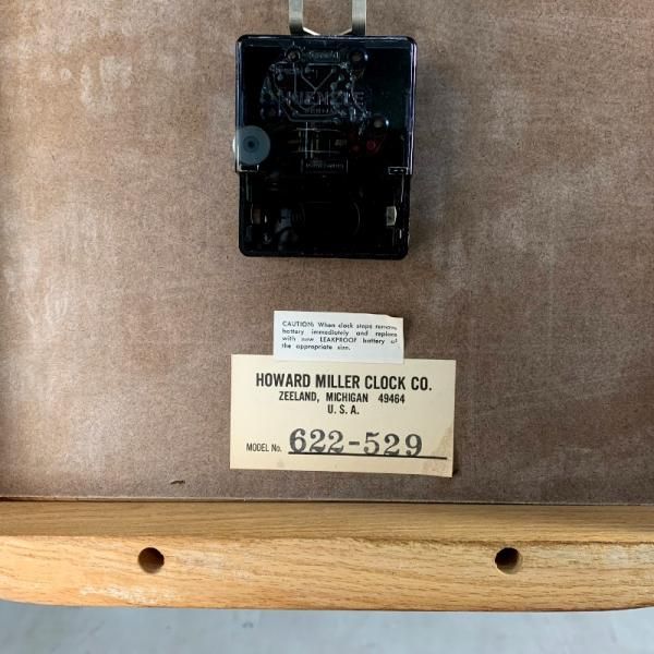 Wall Clock Model No.622-529 - MID-Century MODERN