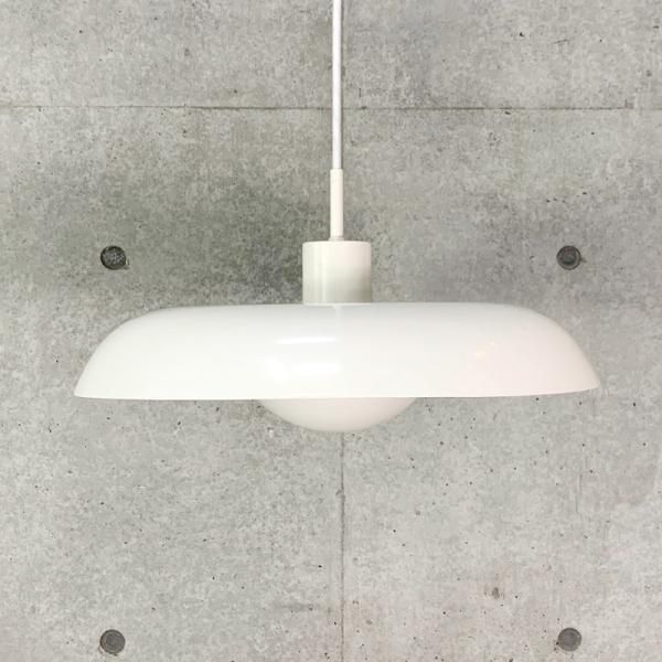 RA-24 Pendant Lamp