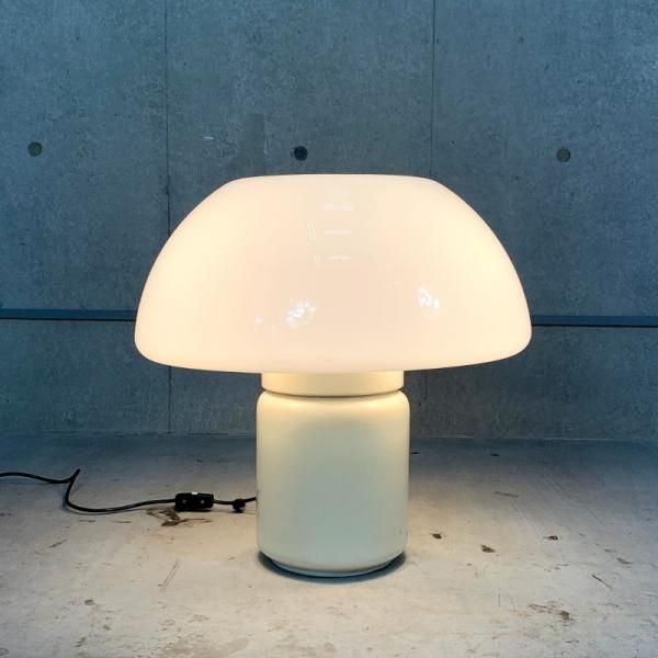 Mushroom table lamp / Model 625 - MID-Century MODERN Mushroom table lamp / Model 625 - MID-Century MODERN