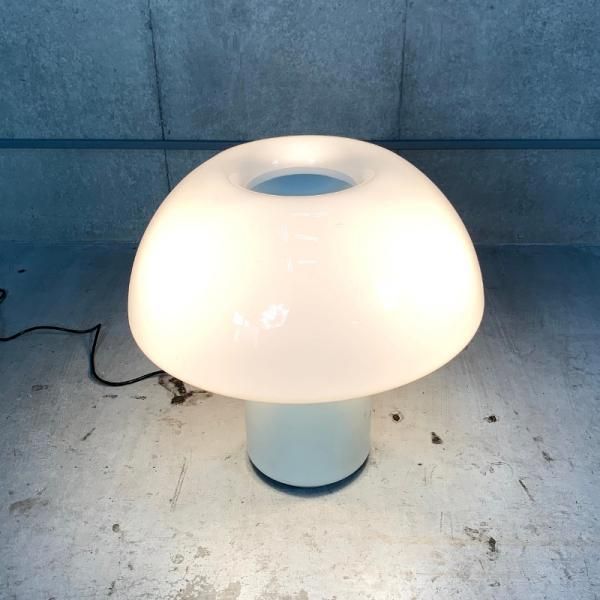 Mushroom table lamp / Model 625 - MID-Century MODERN Mushroom table lamp / Model 625 - MID-Century MODERN