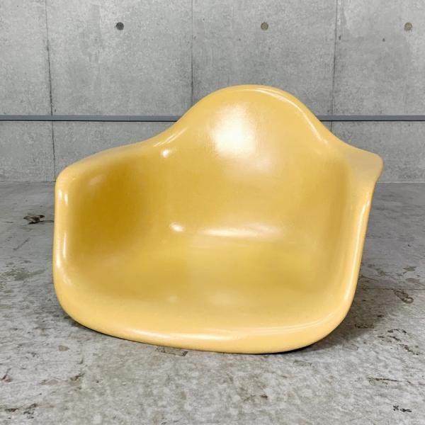 Arm Shell / Ochre Light