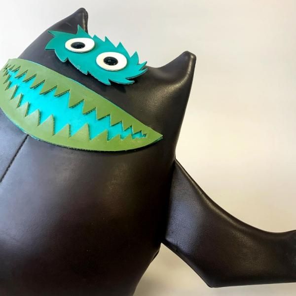 Nauga Monster Large (Vintage) - MID-Century MODERN Nauga Monster Large (Vintage) - MID-Century MODERN