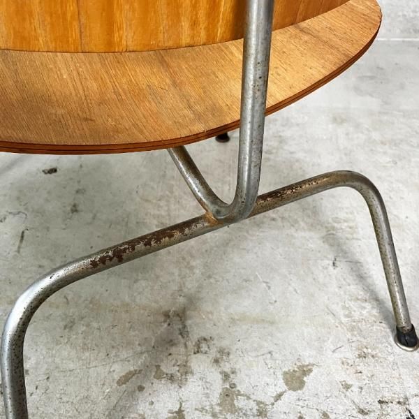 LCM(Lounge Chair Metal Legs) - MID-Century MODERN LCM(Lounge Chair Metal Legs) - MID-Century MODERN