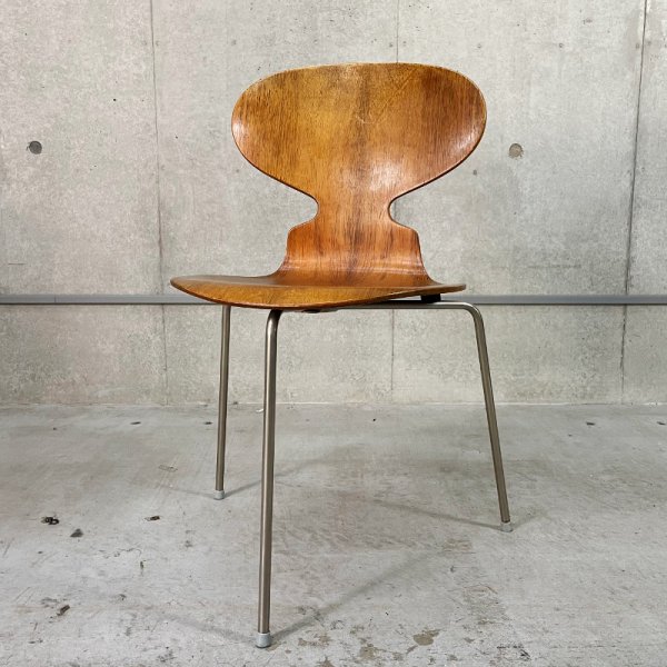 Ant Chair Vintage / Rosewood - MID-Century MODERN